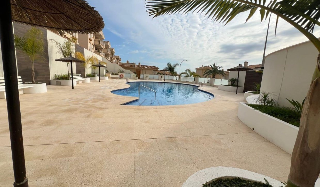 Verhuur - Appartement / flat - Orihuela Costa - Campoamor
