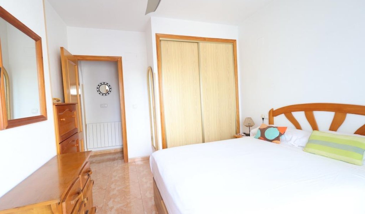 Segunda Mano - Apartamento - Torrevieja - Acequion