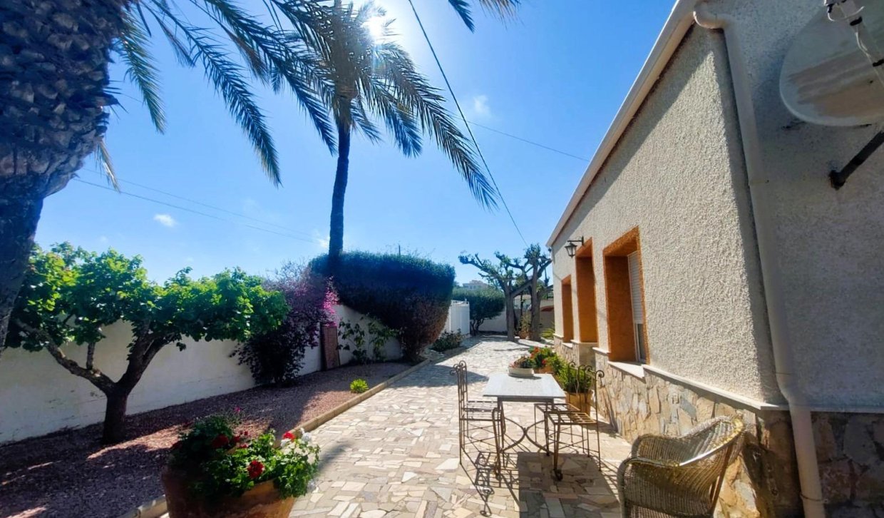 Resale - Masía - La marina - La Marina