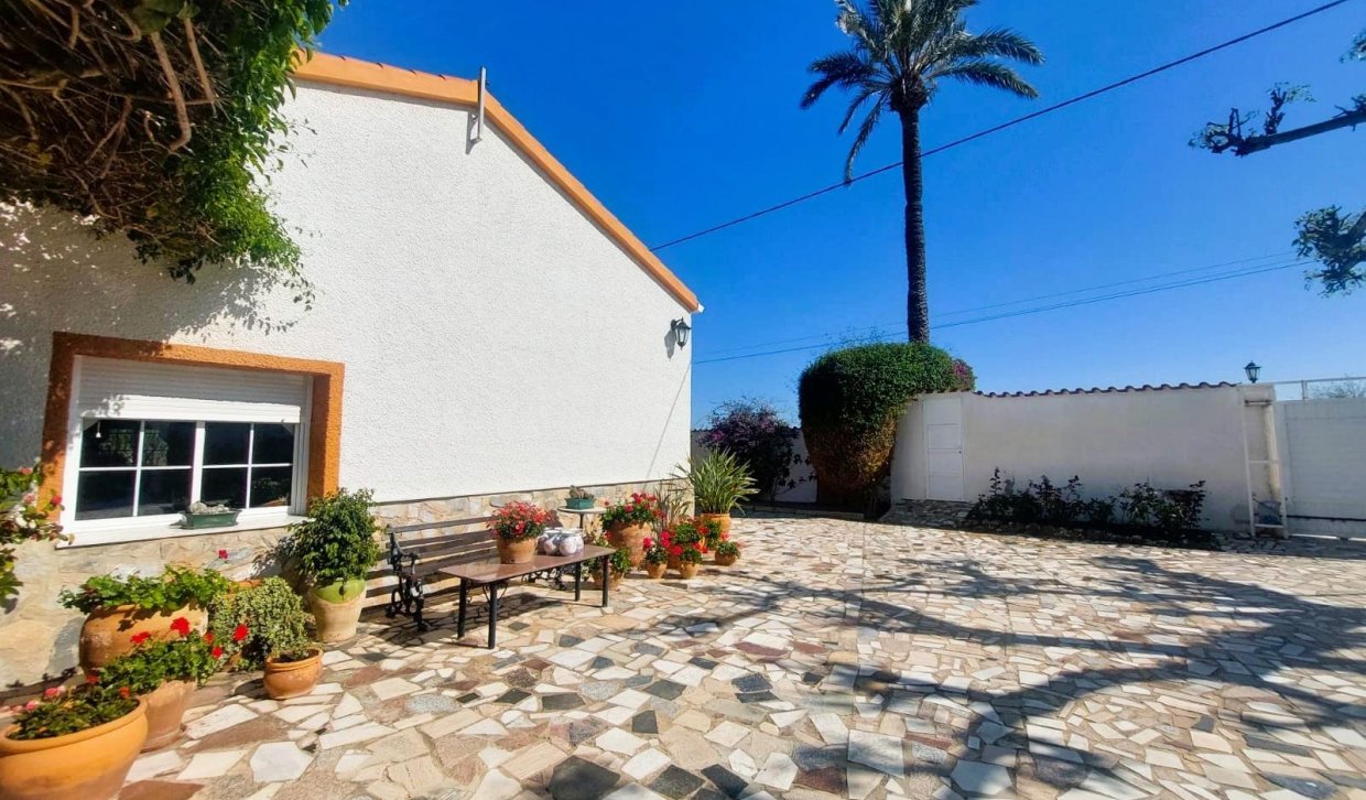 Bestaande woning  - Boerderijvilla - La marina - La Marina