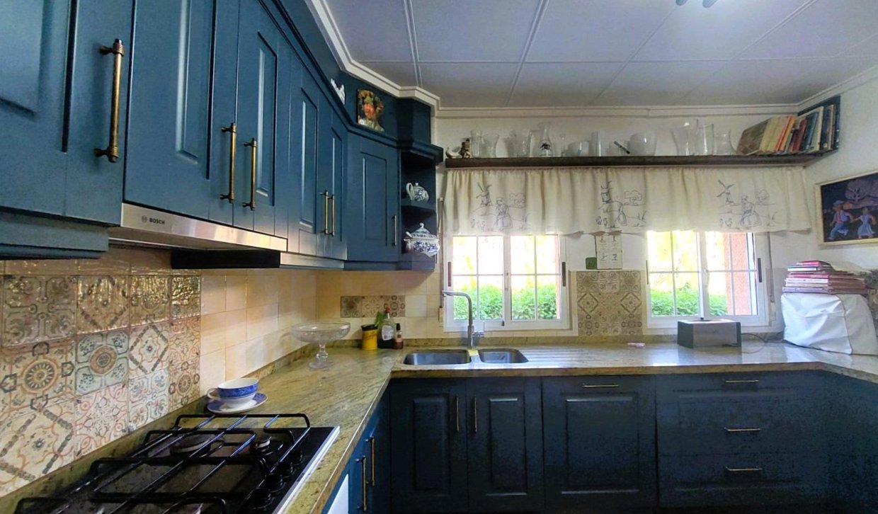 Bestaande woning  - Boerderijvilla - La marina - La Marina