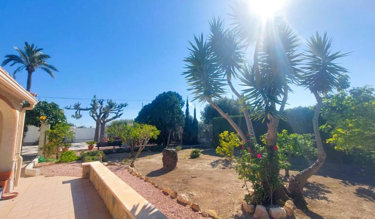 Bestaande woning  - Boerderijvilla - La marina - La Marina