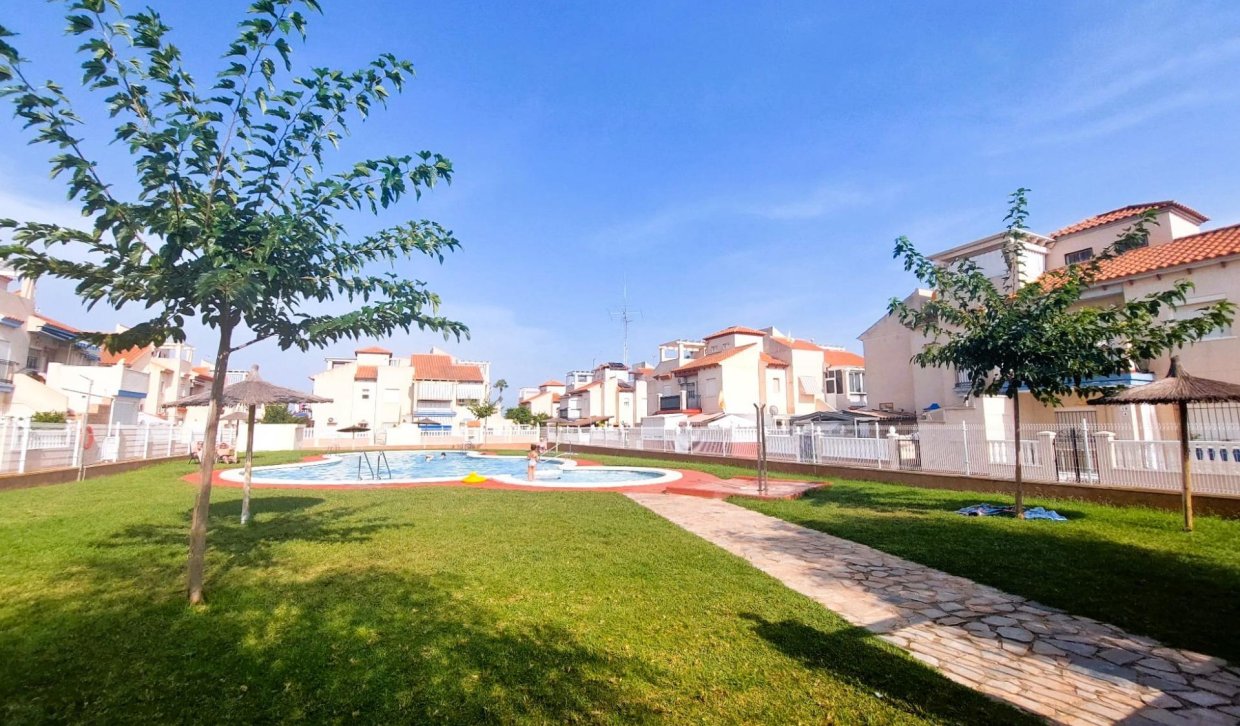 Bestaande woning  - Bungalow  bovenverdieping - Orihuela Costa - Playa Flamenca