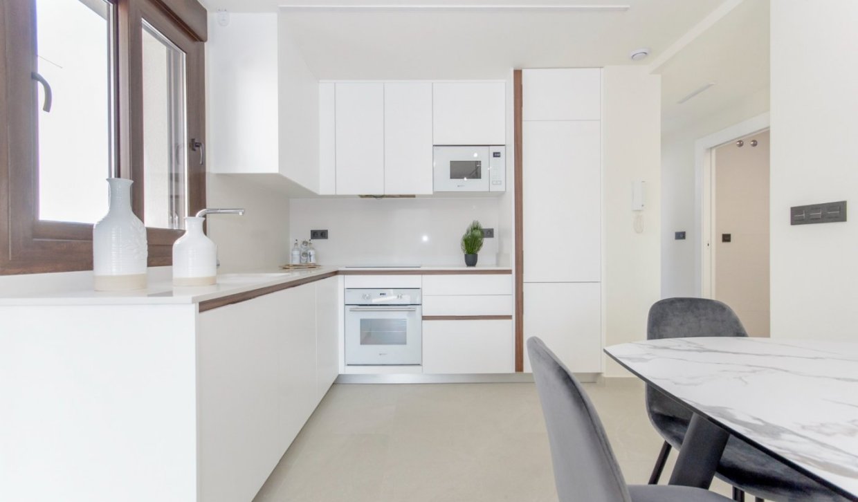 Obra nueva - Bungalow en la planta superior - Torrevieja - Los balcones