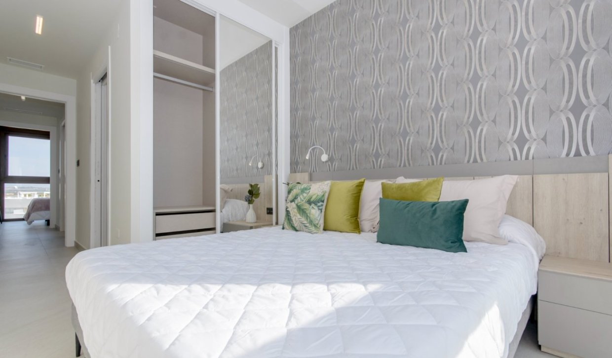 Obra nueva - Bungalow en la planta superior - Torrevieja - Los balcones