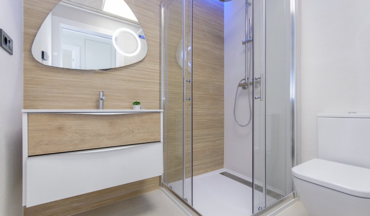 Obra nueva - Bungalow en la planta superior - Torrevieja - Los balcones