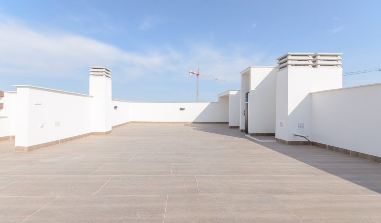 Obra nueva - Bungalow en la planta superior - Torrevieja - Los balcones