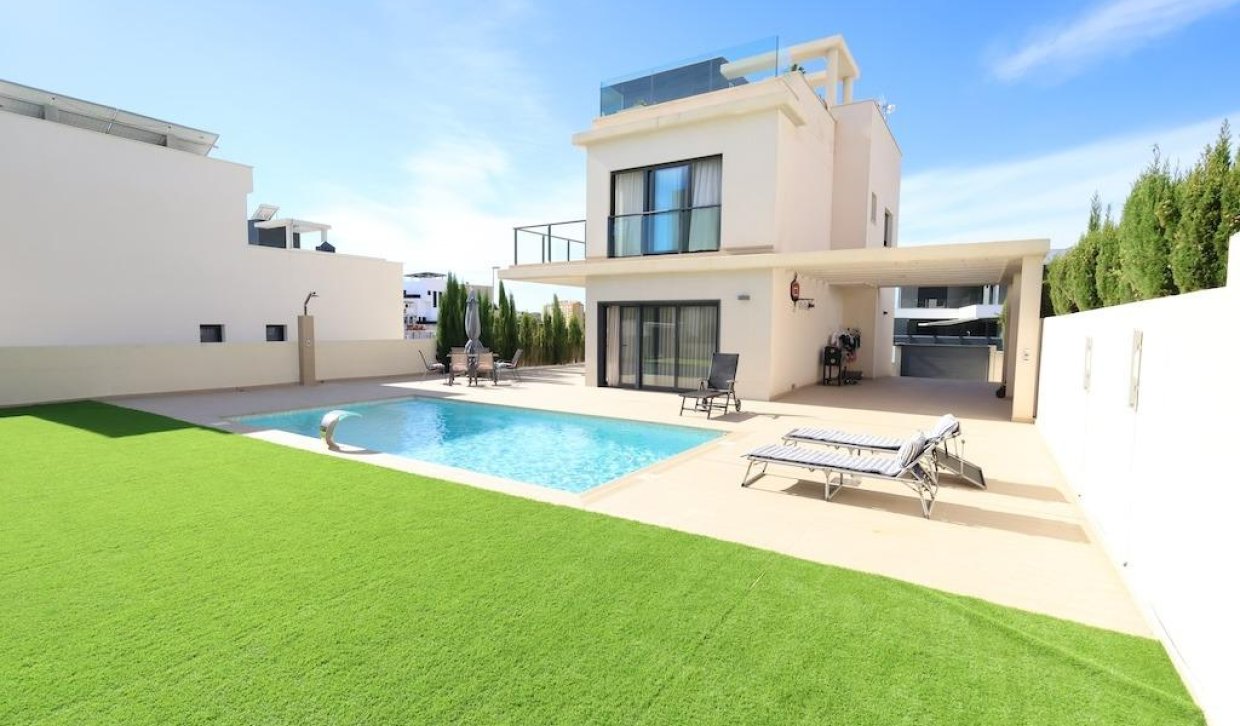 Alquiler - Villa - Orihuela Costa - Campoamor