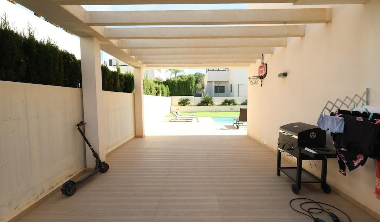 Alquiler - Villa - Orihuela Costa - Campoamor