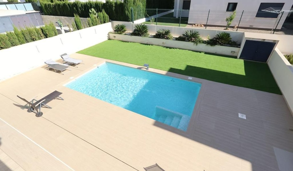 Alquiler - Villa - Orihuela Costa - Campoamor