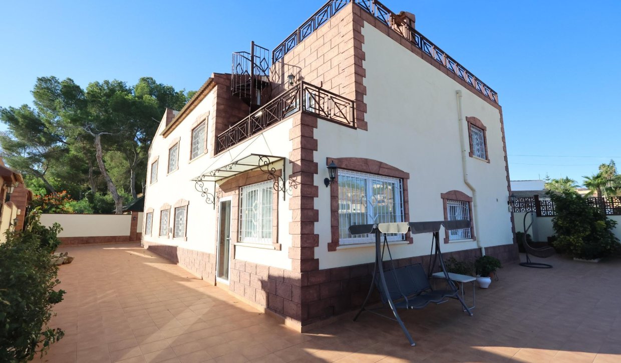 Segunda Mano - Chalet - Torrevieja - Los Balcones - Los Altos del Edén