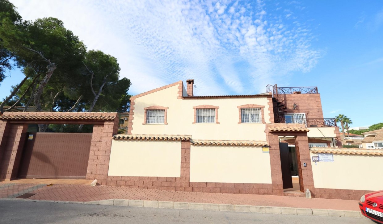 Segunda Mano - Chalet - Torrevieja - Los Balcones - Los Altos del Edén