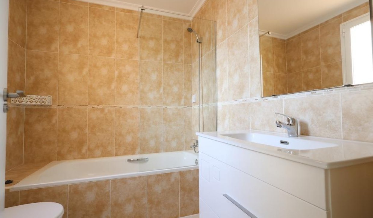 Alquiler - Chalet - Guardamar del Segura - Urb el raso