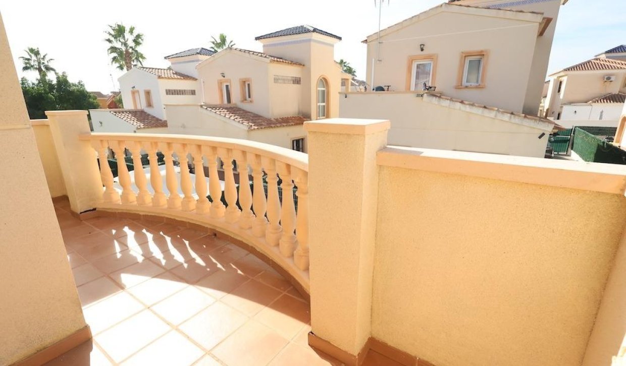 Alquiler - Chalet - Guardamar del Segura - EL RASO