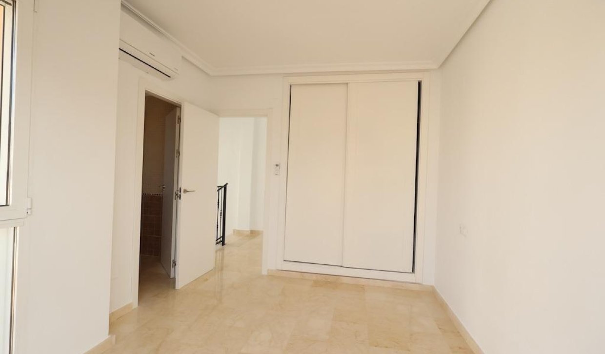 Alquiler - Chalet - Guardamar del Segura - EL RASO