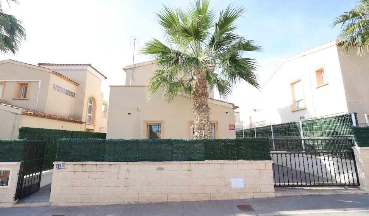 Alquiler - Chalet - Guardamar del Segura - EL RASO