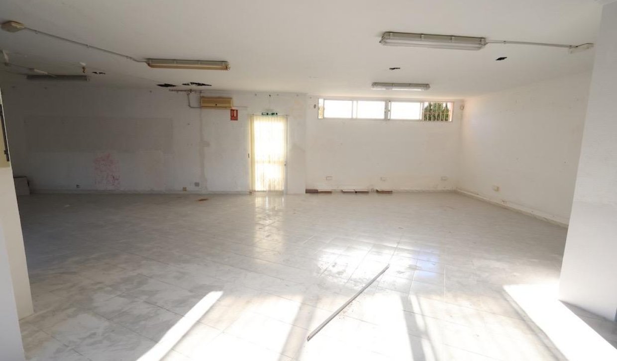 Segunda Mano - Local comercial - Orihuela Costa - La Zenia