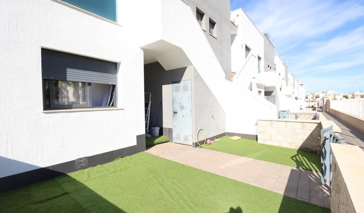 Segunda Mano - Bungalow - Orihuela Costa - La Zenia