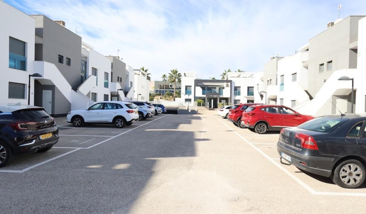 Segunda Mano - Bungalow - Orihuela Costa - La Zenia