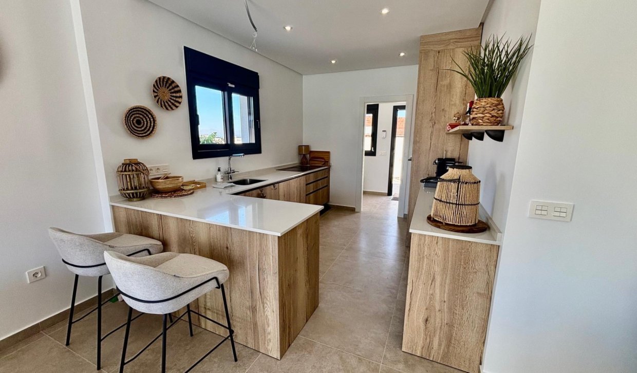 Obra nueva - Villa - Rafal - polideportivo