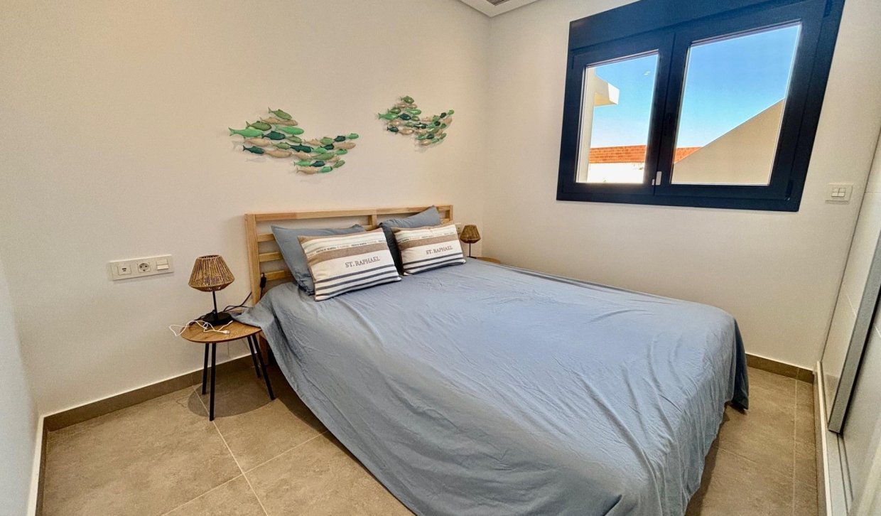 Obra nueva - Villa - Rafal - polideportivo