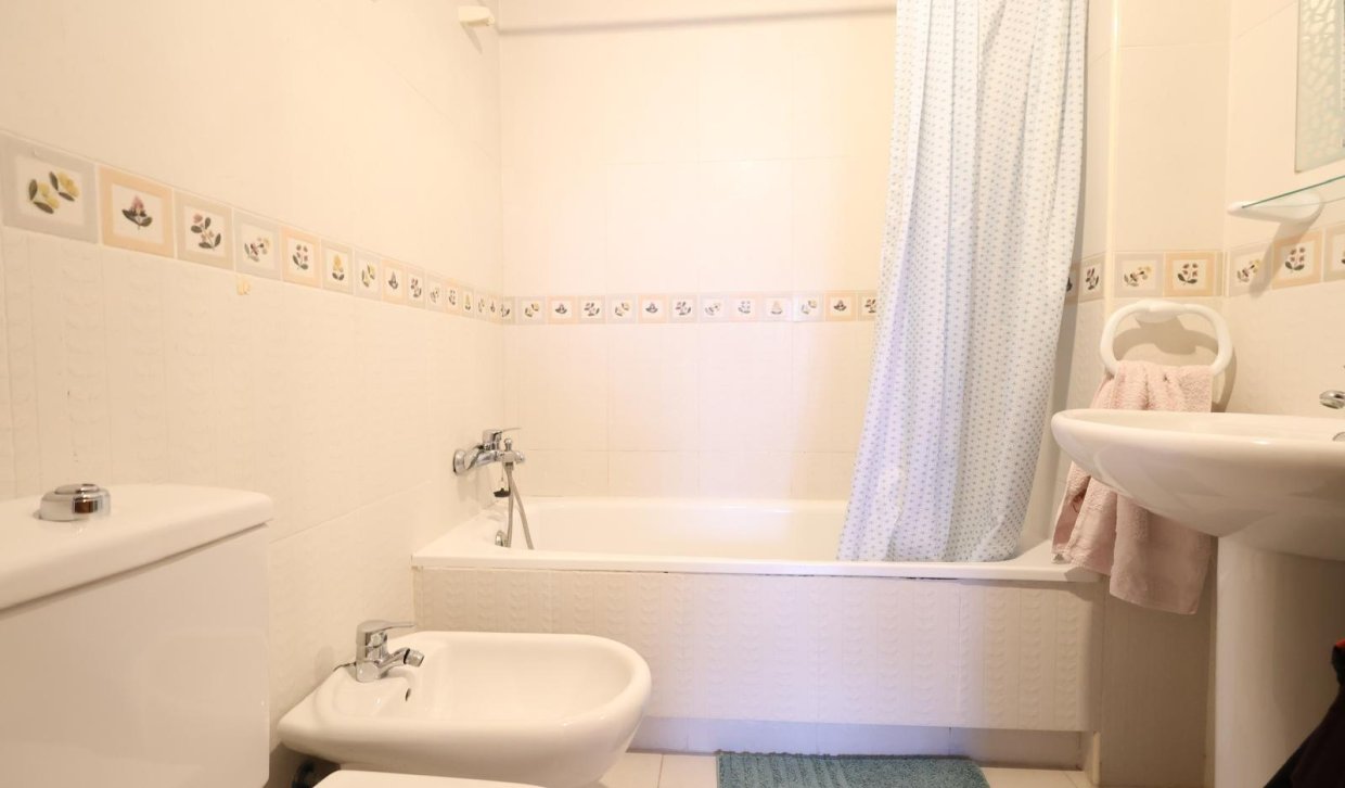 Alquiler - Apartamento  - Campoamor - Orihuela costa