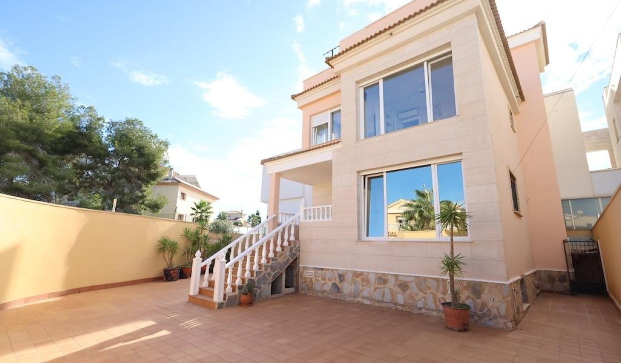 Odsprzedaż - Chalet - Orihuela Costa - Villamartín-Las Filipinas