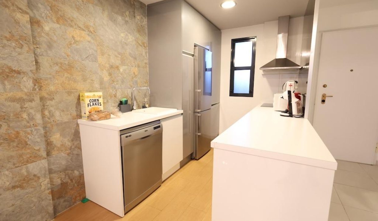 Odsprzedaż - Mieszkanie w bloku - Orihuela Costa - La Zenia