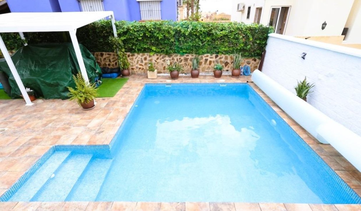 Segunda Mano - Villa - San Miguel de Salinas - Las filipinas