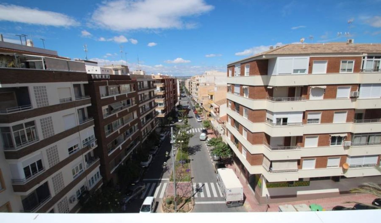 Segunda Mano - Edificio - Torrevieja - Centro