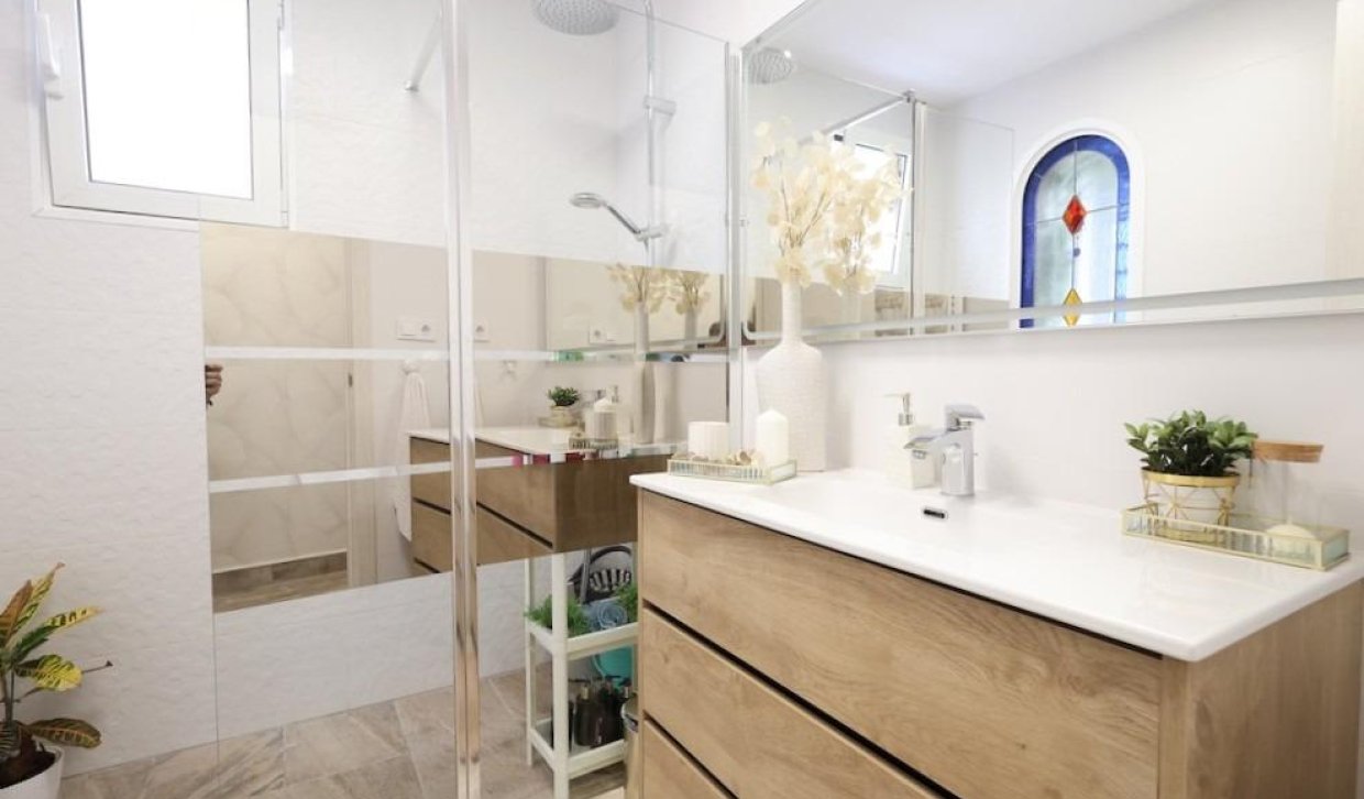 Segunda Mano - Villa - San Miguel de Salinas - Las filipinas