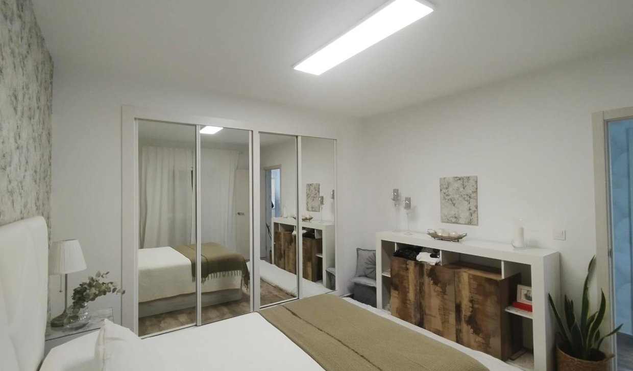 Segunda Mano - Villa - San Miguel de Salinas - Las filipinas