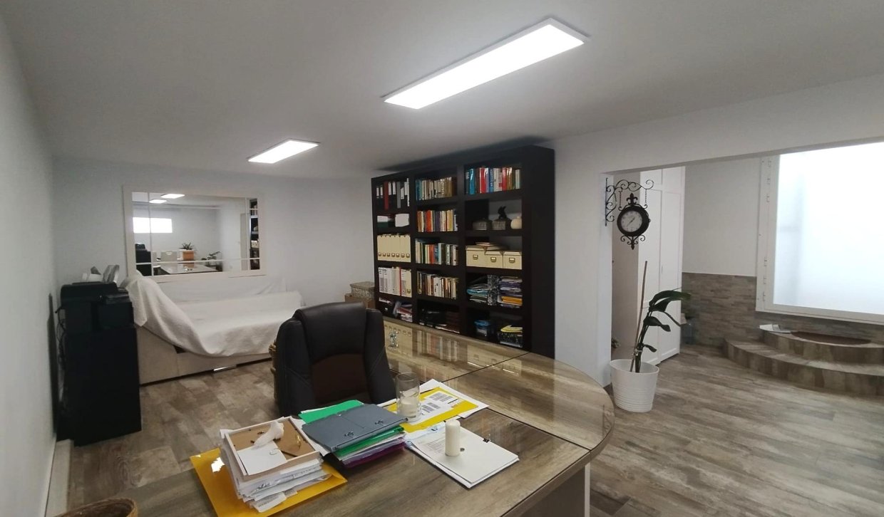 Segunda Mano - Villa - San Miguel de Salinas - Las filipinas