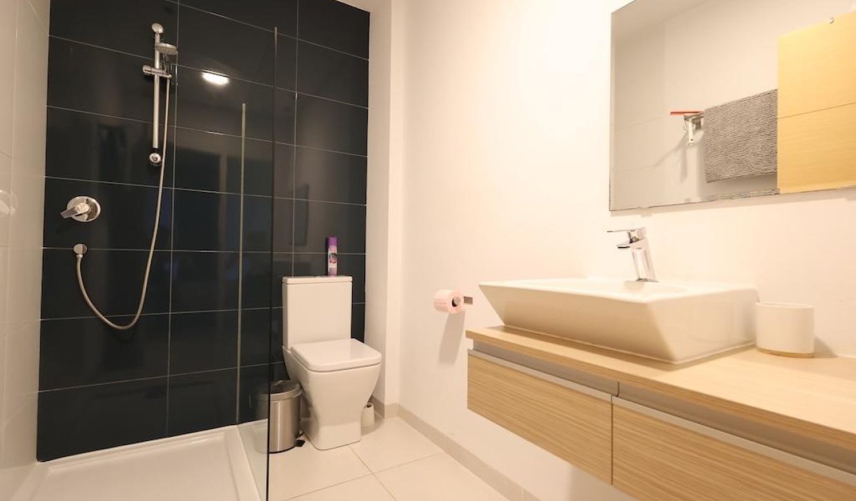 Resale - Apartment  - Orihuela Costa - La Zenia