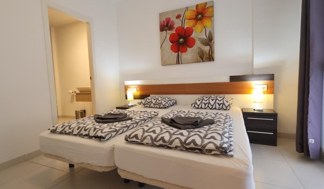 Resale - Apartment  - Orihuela Costa - La Zenia