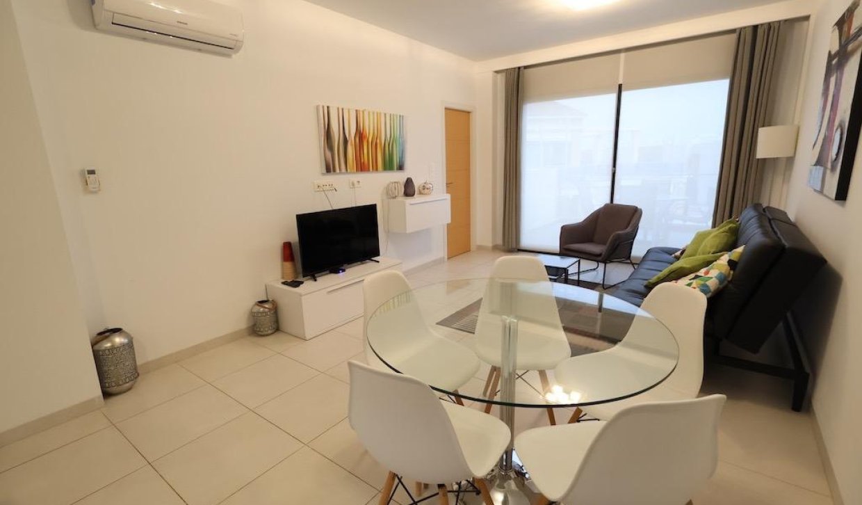 Resale - Apartment  - Orihuela Costa - La Zenia