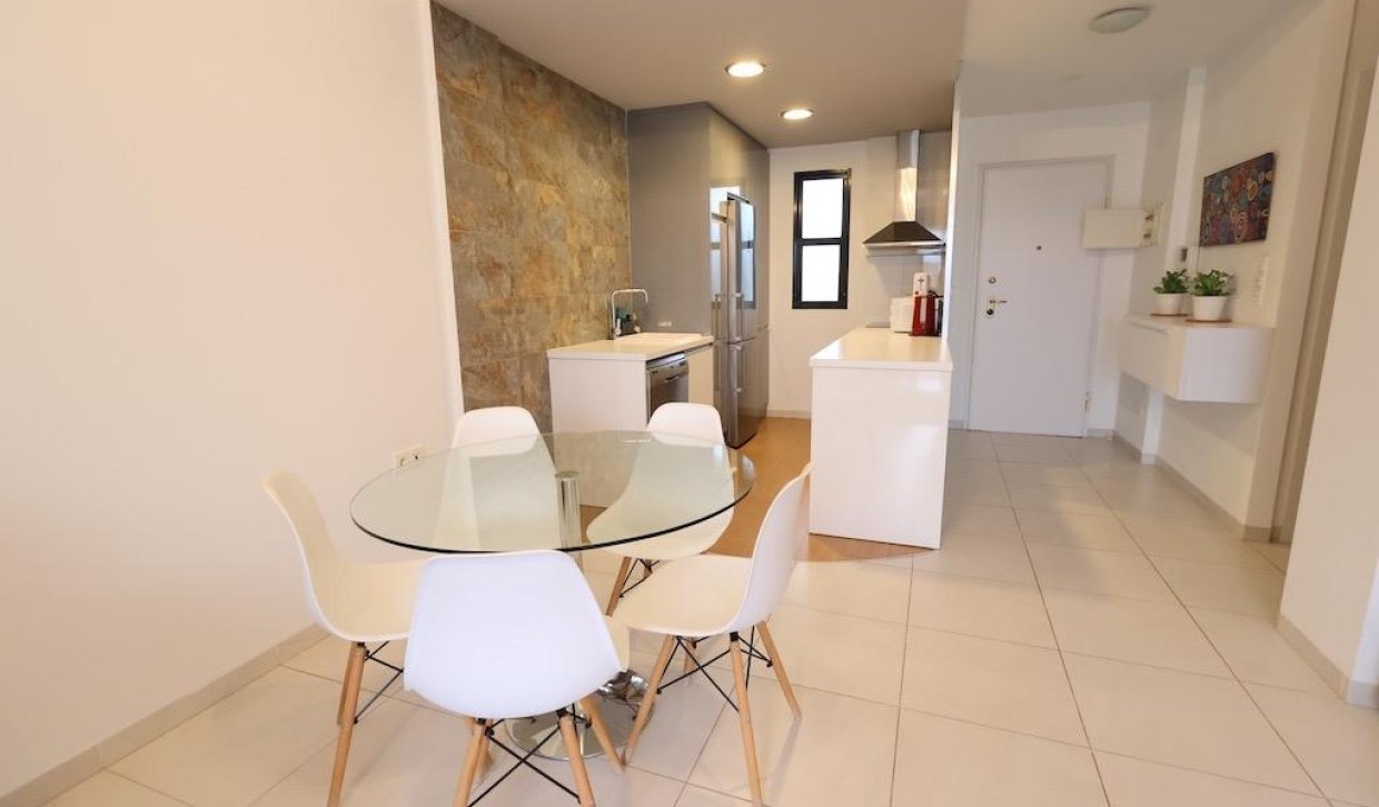 Resale - Apartment  - Orihuela Costa - La Zenia