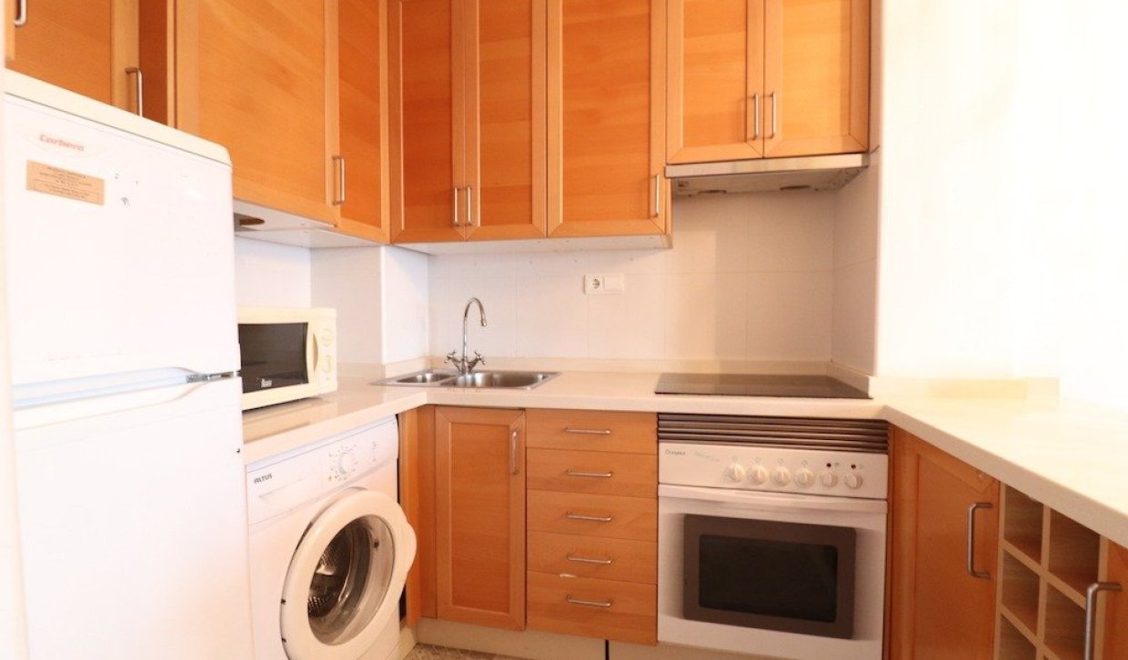 Verhuur - Appartement  - Orihuela Costa - Campoamor