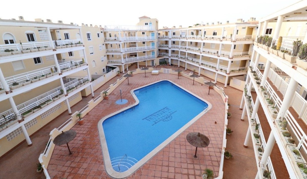 Verhuur - Appartement  - Orihuela Costa - Campoamor