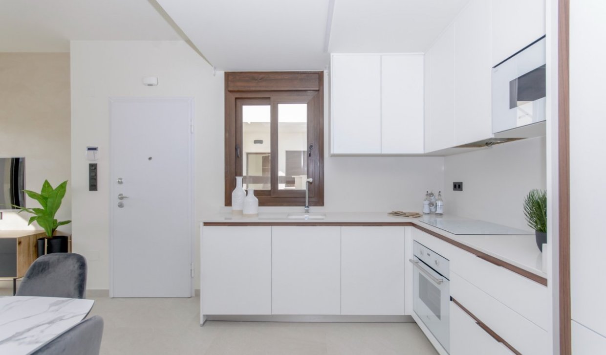 Obra nueva - Bungalow en la planta superior - Torrevieja - Los balcones