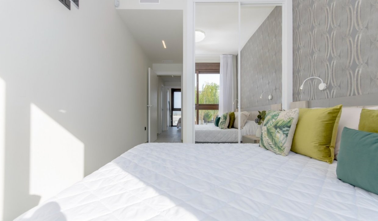 Obra nueva - Bungalow en la planta superior - Torrevieja - Los balcones