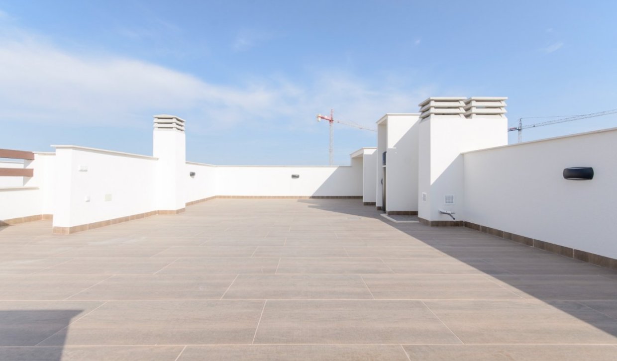 Obra nueva - Bungalow en la planta superior - Torrevieja - Los balcones