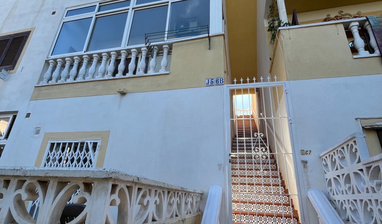 Verhuur - Appartement  - Orihuela Costa - Punta Prima