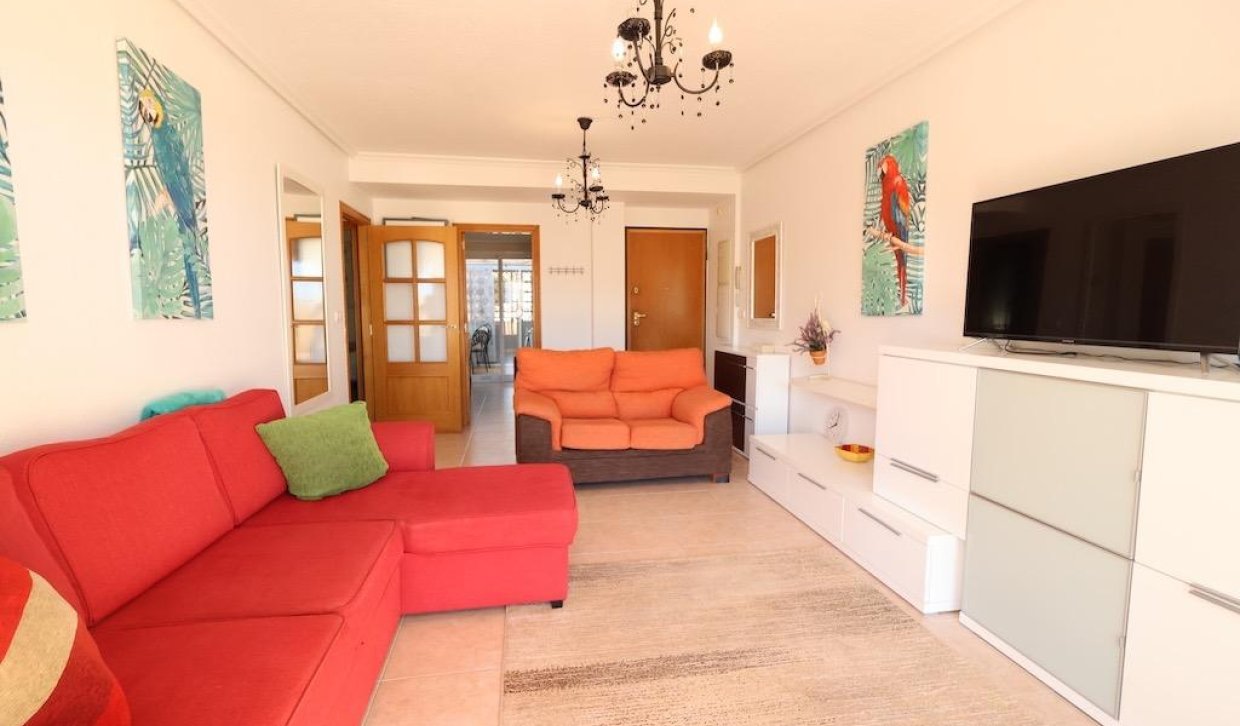Resale - Apartment  - Orihuela Costa - Campoamor