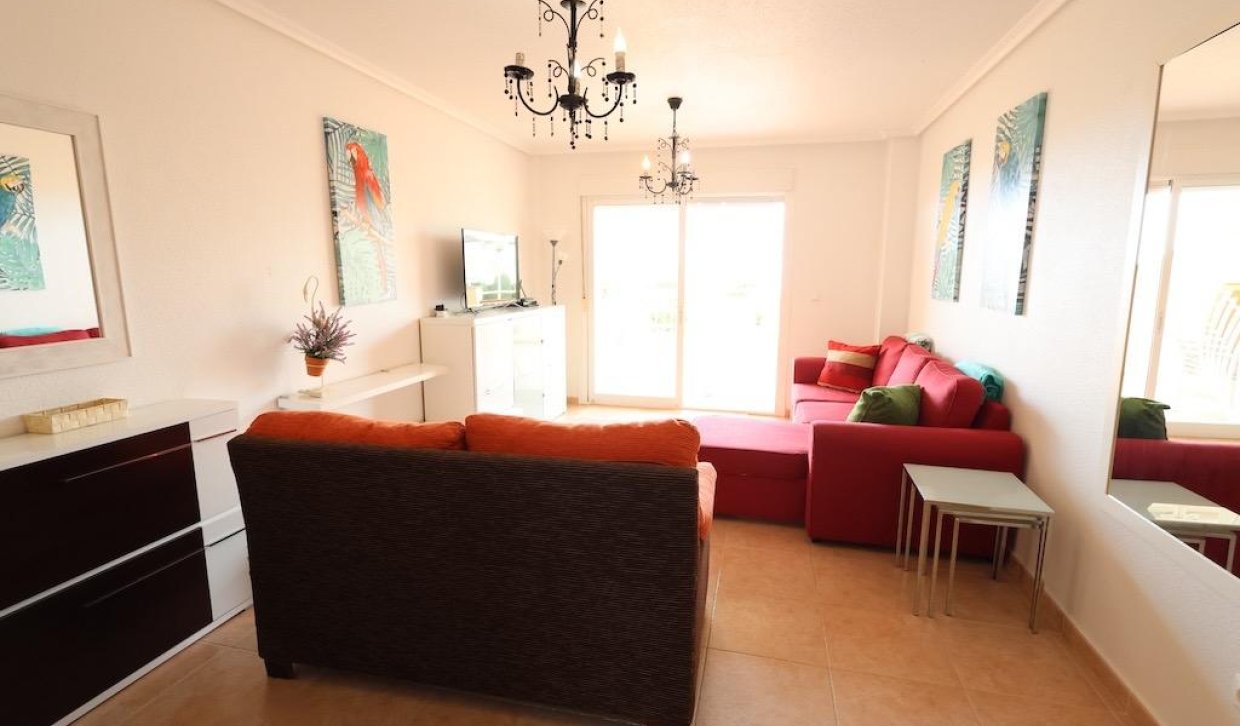 Resale - Apartment  - Orihuela Costa - Campoamor