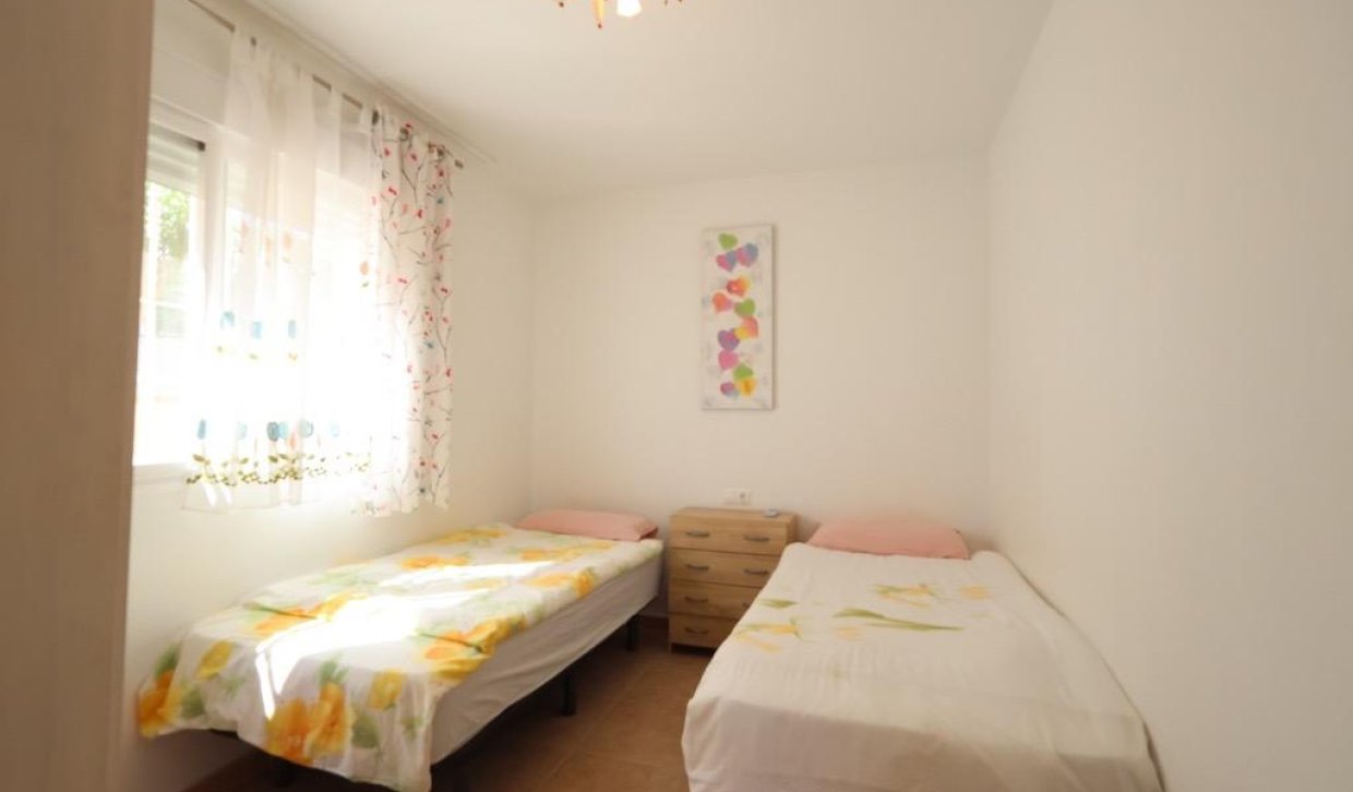 Resale - Apartment  - Orihuela Costa - Campoamor