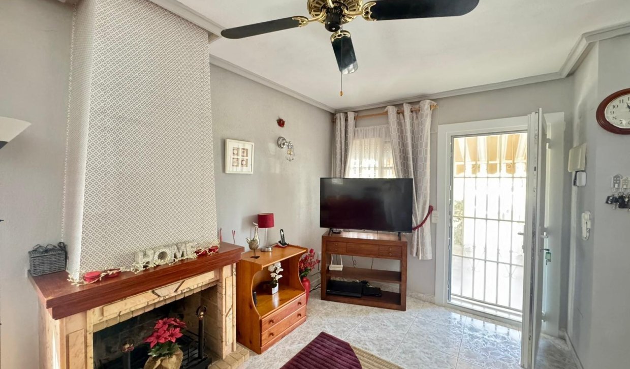 Segunda Mano - Chalet - Torrevieja - Los Altos