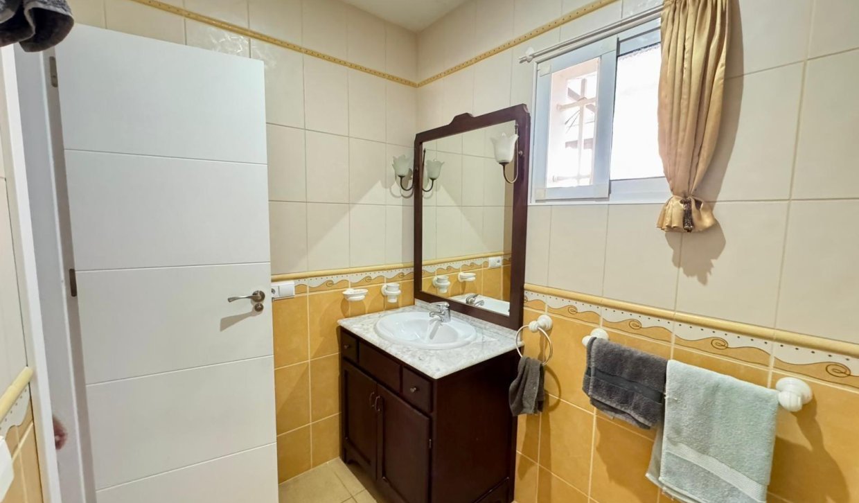 Segunda Mano - Chalet - Torrevieja - Los Altos