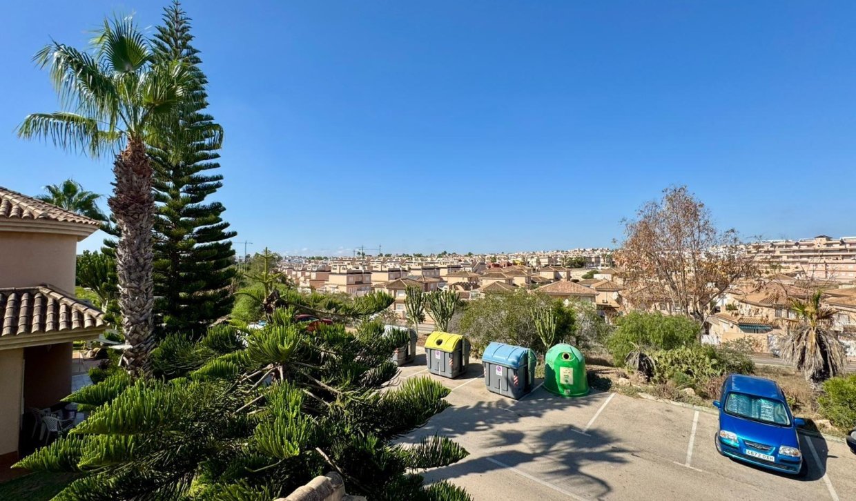 Segunda Mano - Chalet - Torrevieja - Los Altos