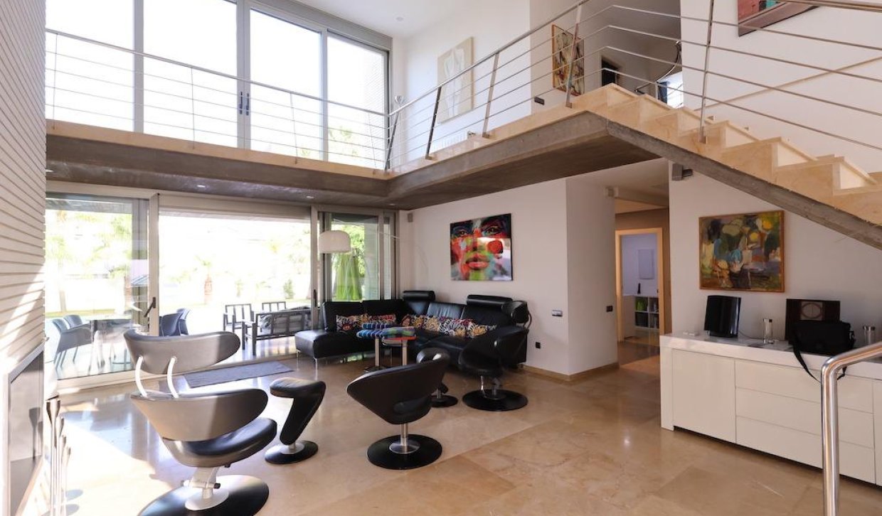 Resale - Villa - Orihuela Costa - Campoamor